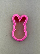 Load image into Gallery viewer, Bunny Peep Cutter