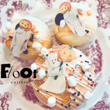 Load image into Gallery viewer, Vintage Pumpkin Ghosts Edible Toppers