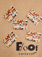 Load image into Gallery viewer, Love Actually “All I Want for Christmas” Clip QR Code Edible Toppers

